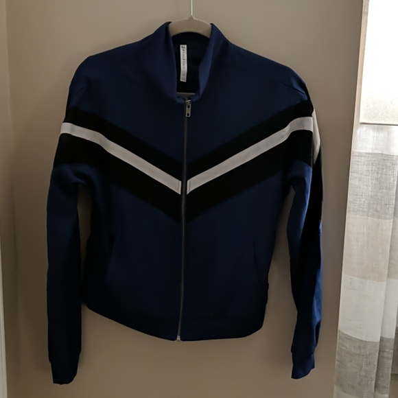 Fabletics Jacket - Picture 2 of 4